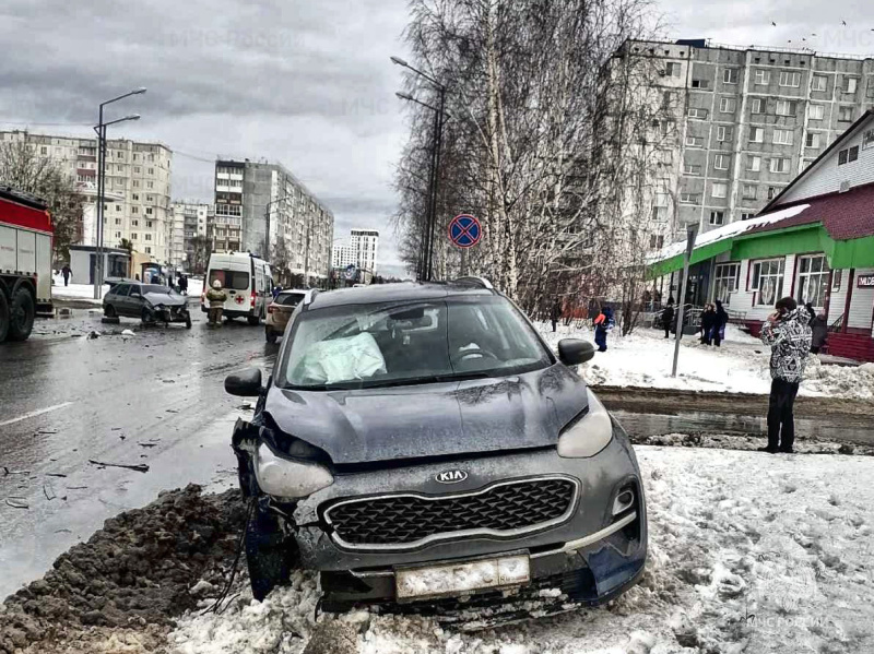 Тобольские пожарные оперативно реагируют на ДТП