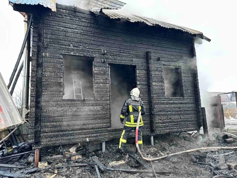 Огнеборцы ликвидировали пожар в СНТ «Тюменец»